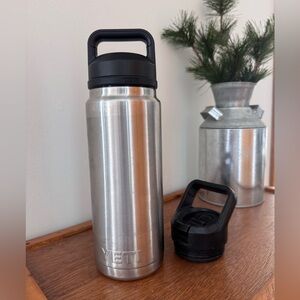 YETI Stainless Steel Rambler 26oz Water Bottle with Black Chug Lid and extra lid